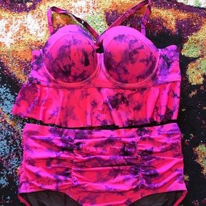 Torrid swimsuit top and bottom size 3